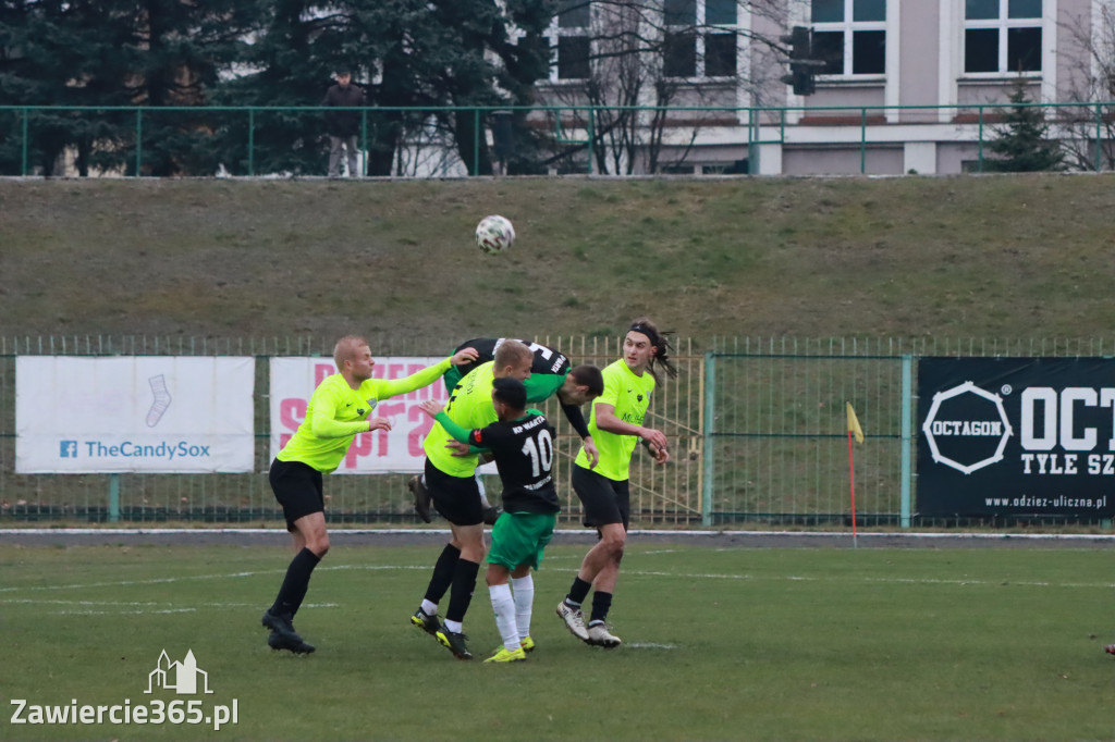Wygrywamy ostatni mecz z  Rozwój Katowice  1:0.