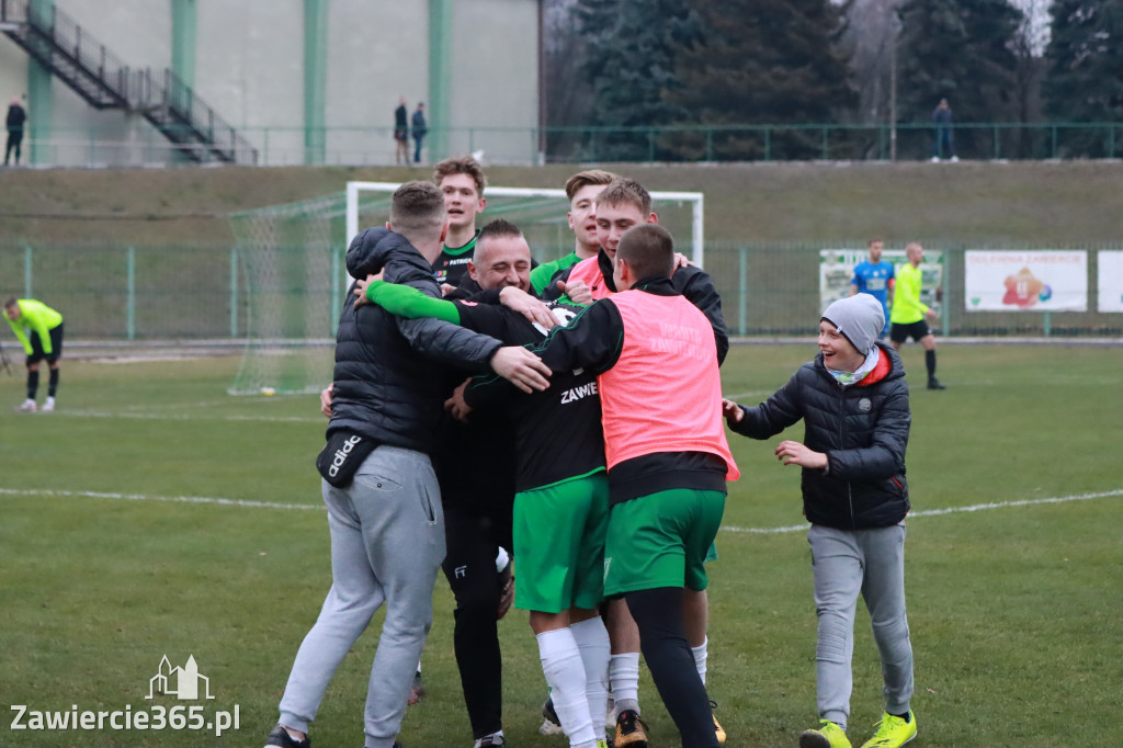Wygrywamy ostatni mecz z  Rozwój Katowice  1:0.