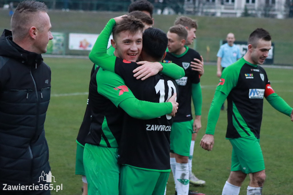 Wygrywamy ostatni mecz z  Rozwój Katowice  1:0.