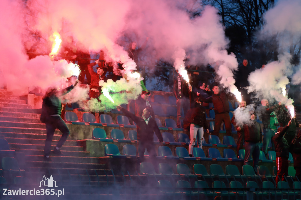 Wygrywamy ostatni mecz z  Rozwój Katowice  1:0.