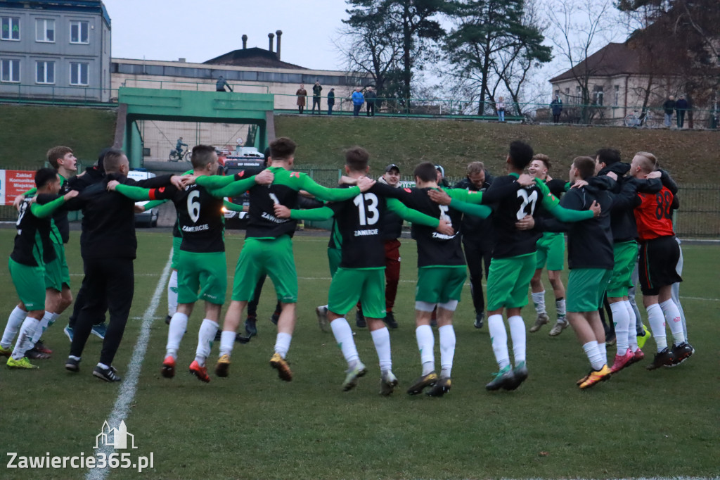 Wygrywamy ostatni mecz z  Rozwój Katowice  1:0.