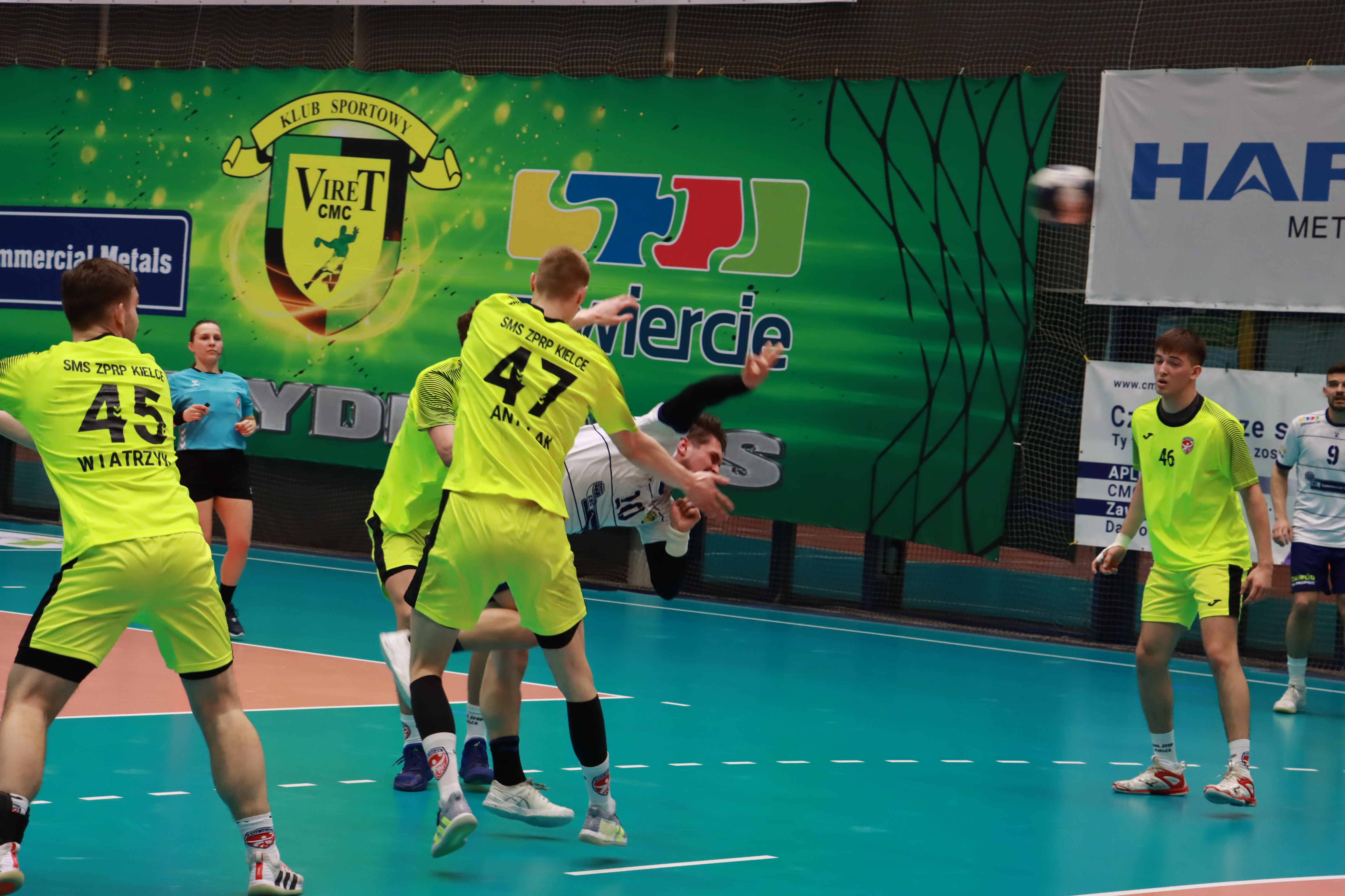KS Viret CMC Zawiercie SMS ZPRP I Kielce Przegrywamy 30:40.