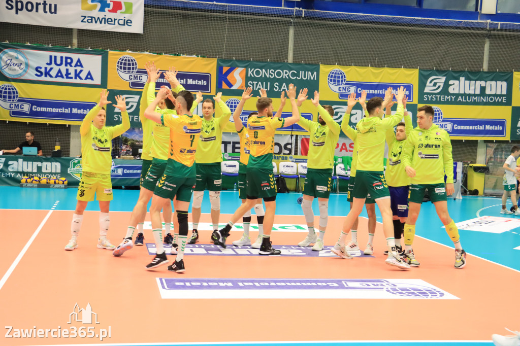  Aluron CMC Warta Zawiercie uległa we własnej hali Grupie Azoty ZAKSA w trzech setach.