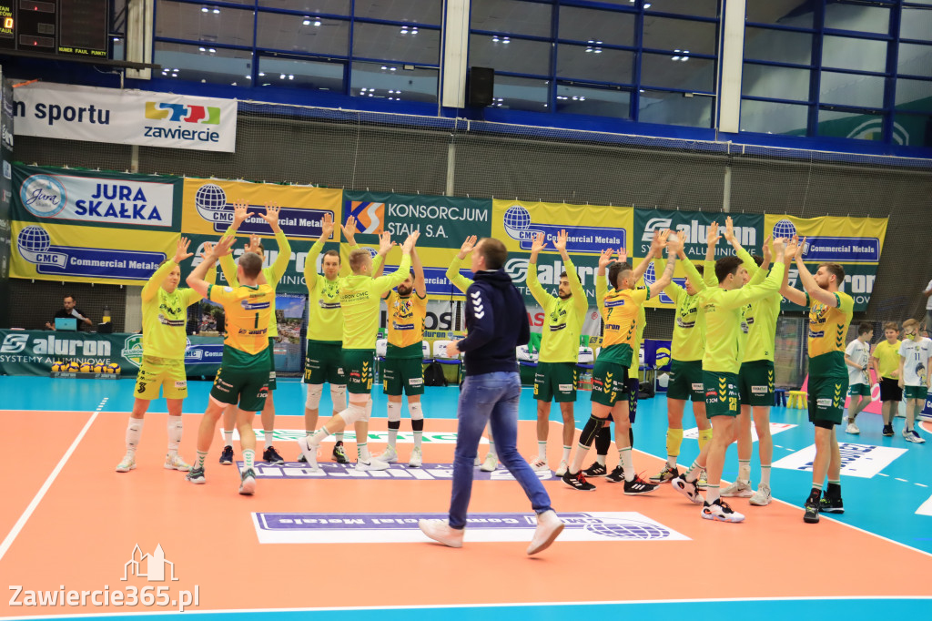  Aluron CMC Warta Zawiercie uległa we własnej hali Grupie Azoty ZAKSA w trzech setach.