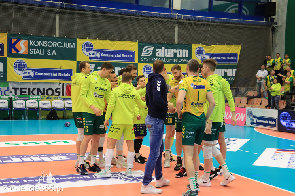  Aluron CMC Warta Zawiercie uległa we własnej hali Grupie Azoty ZAKSA w trzech setach.