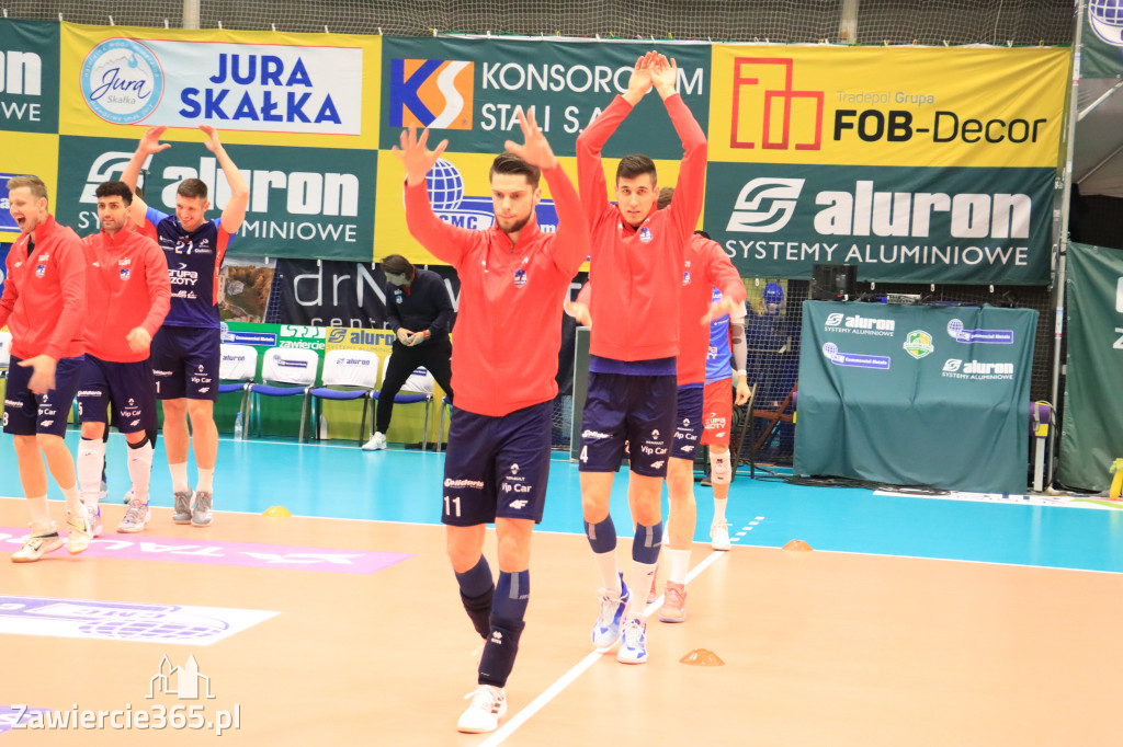  Aluron CMC Warta Zawiercie uległa we własnej hali Grupie Azoty ZAKSA w trzech setach.