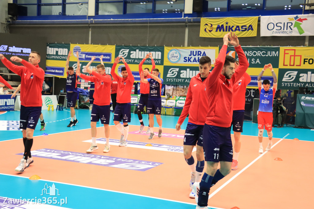  Aluron CMC Warta Zawiercie uległa we własnej hali Grupie Azoty ZAKSA w trzech setach.