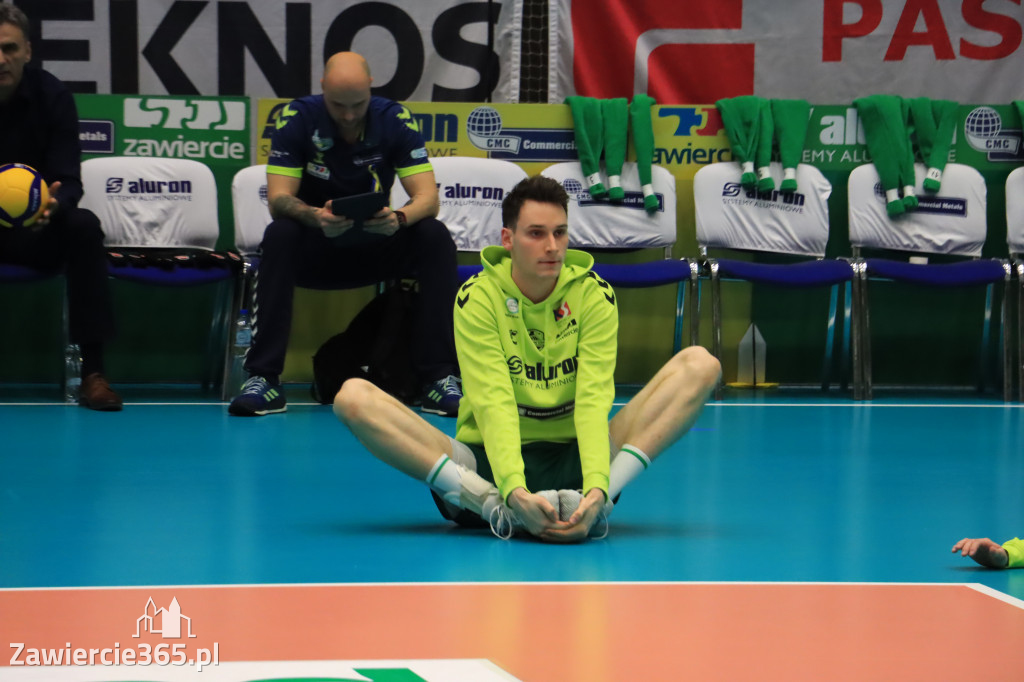  Aluron CMC Warta Zawiercie uległa we własnej hali Grupie Azoty ZAKSA w trzech setach.