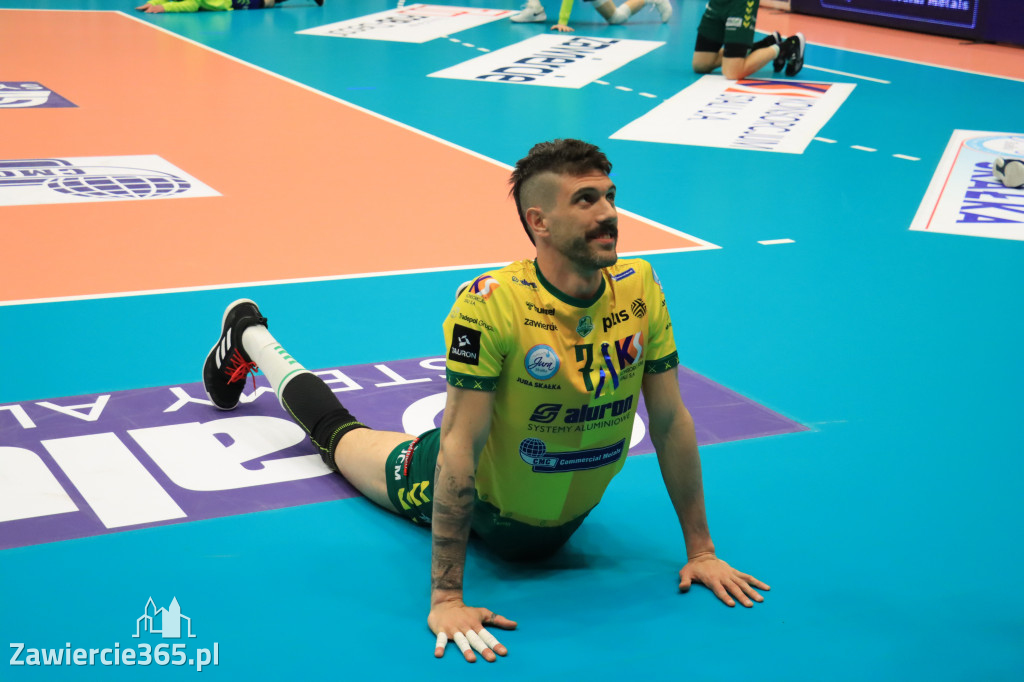  Aluron CMC Warta Zawiercie uległa we własnej hali Grupie Azoty ZAKSA w trzech setach.