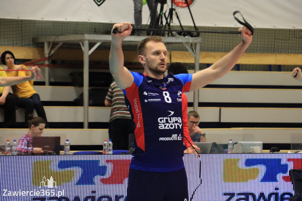  Aluron CMC Warta Zawiercie uległa we własnej hali Grupie Azoty ZAKSA w trzech setach.