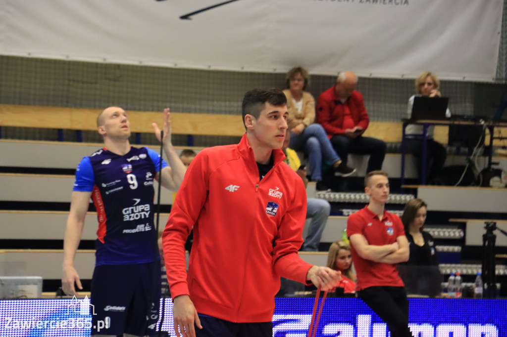  Aluron CMC Warta Zawiercie uległa we własnej hali Grupie Azoty ZAKSA w trzech setach.