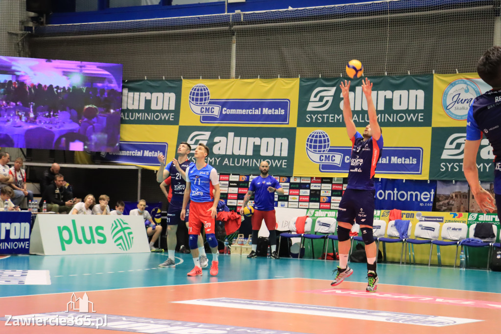  Aluron CMC Warta Zawiercie uległa we własnej hali Grupie Azoty ZAKSA w trzech setach.