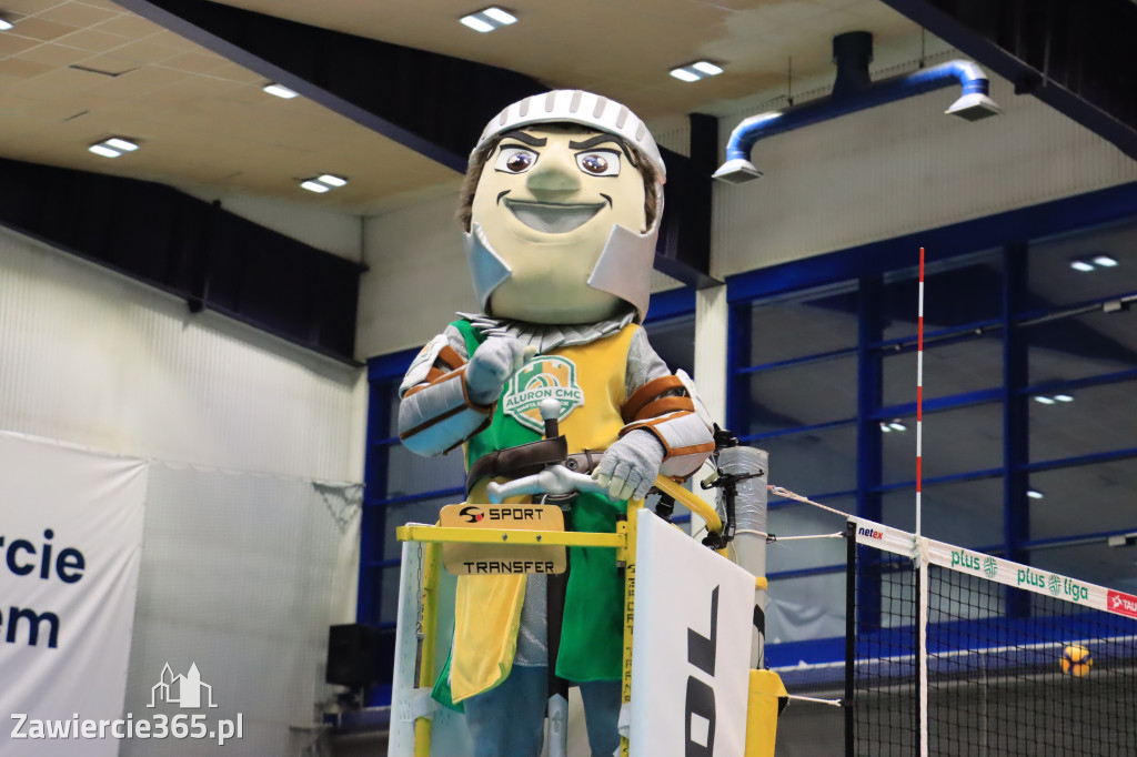  Aluron CMC Warta Zawiercie uległa we własnej hali Grupie Azoty ZAKSA w trzech setach.