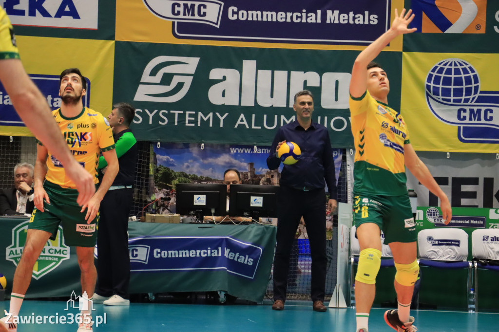  Aluron CMC Warta Zawiercie uległa we własnej hali Grupie Azoty ZAKSA w trzech setach.