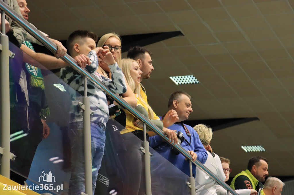  Aluron CMC Warta Zawiercie uległa we własnej hali Grupie Azoty ZAKSA w trzech setach.