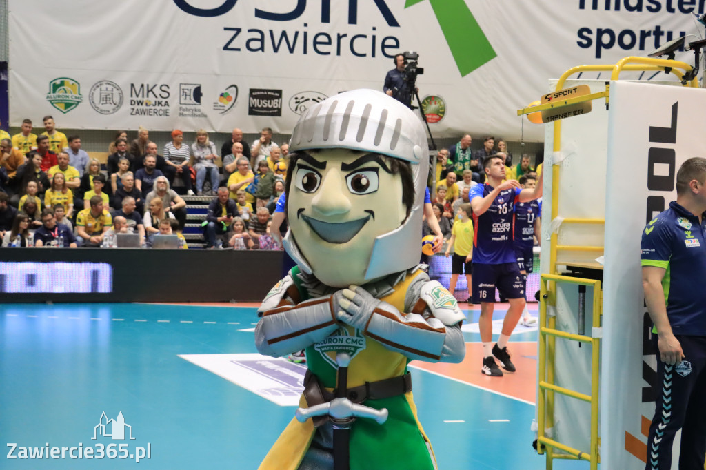  Aluron CMC Warta Zawiercie uległa we własnej hali Grupie Azoty ZAKSA w trzech setach.