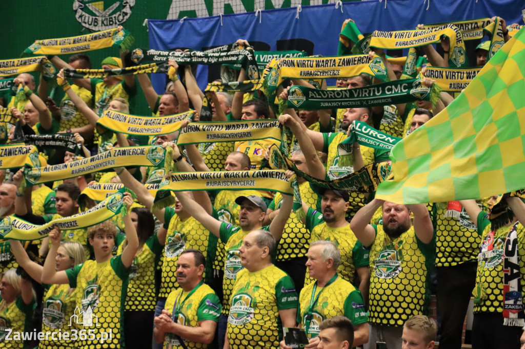  Aluron CMC Warta Zawiercie uległa we własnej hali Grupie Azoty ZAKSA w trzech setach.