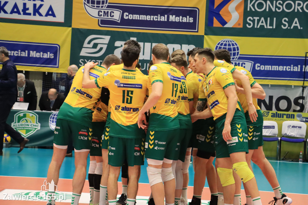 Aluron CMC Warta Zawiercie uległa we własnej hali Grupie Azoty ZAKSA w trzech setach.