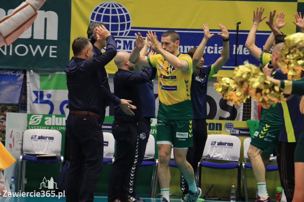  Aluron CMC Warta Zawiercie uległa we własnej hali Grupie Azoty ZAKSA w trzech setach.