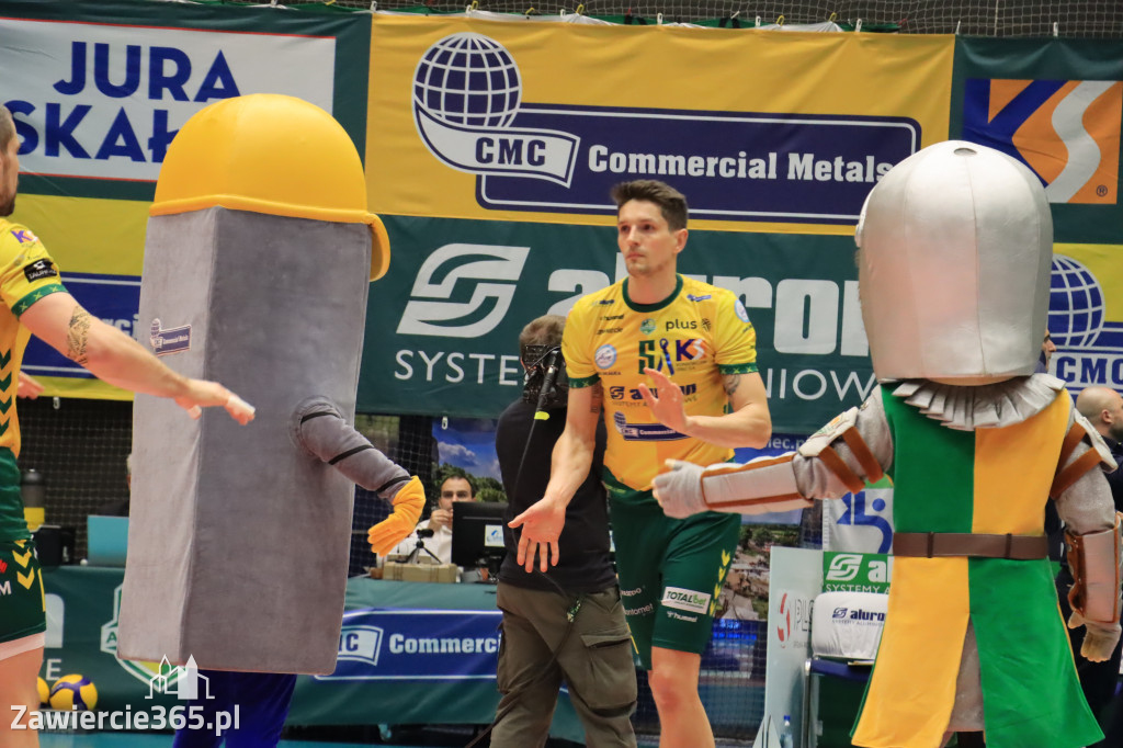  Aluron CMC Warta Zawiercie uległa we własnej hali Grupie Azoty ZAKSA w trzech setach.