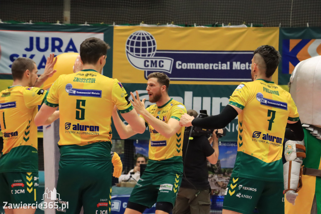  Aluron CMC Warta Zawiercie uległa we własnej hali Grupie Azoty ZAKSA w trzech setach.