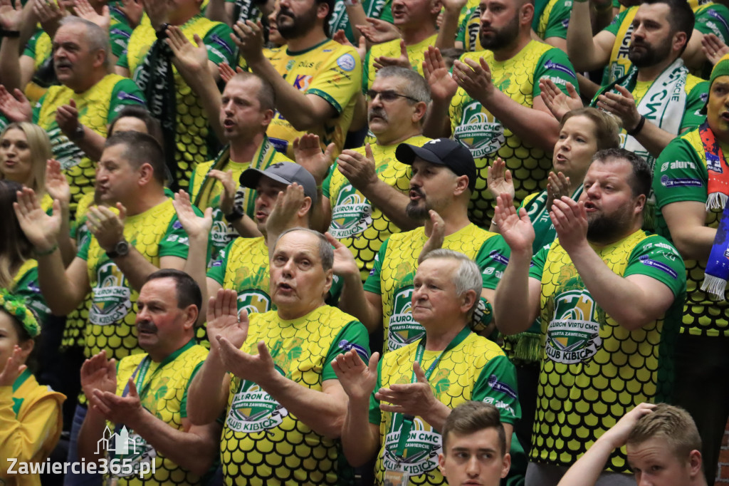  Aluron CMC Warta Zawiercie uległa we własnej hali Grupie Azoty ZAKSA w trzech setach.