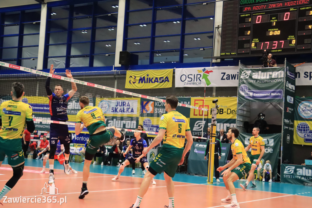  Aluron CMC Warta Zawiercie uległa we własnej hali Grupie Azoty ZAKSA w trzech setach.