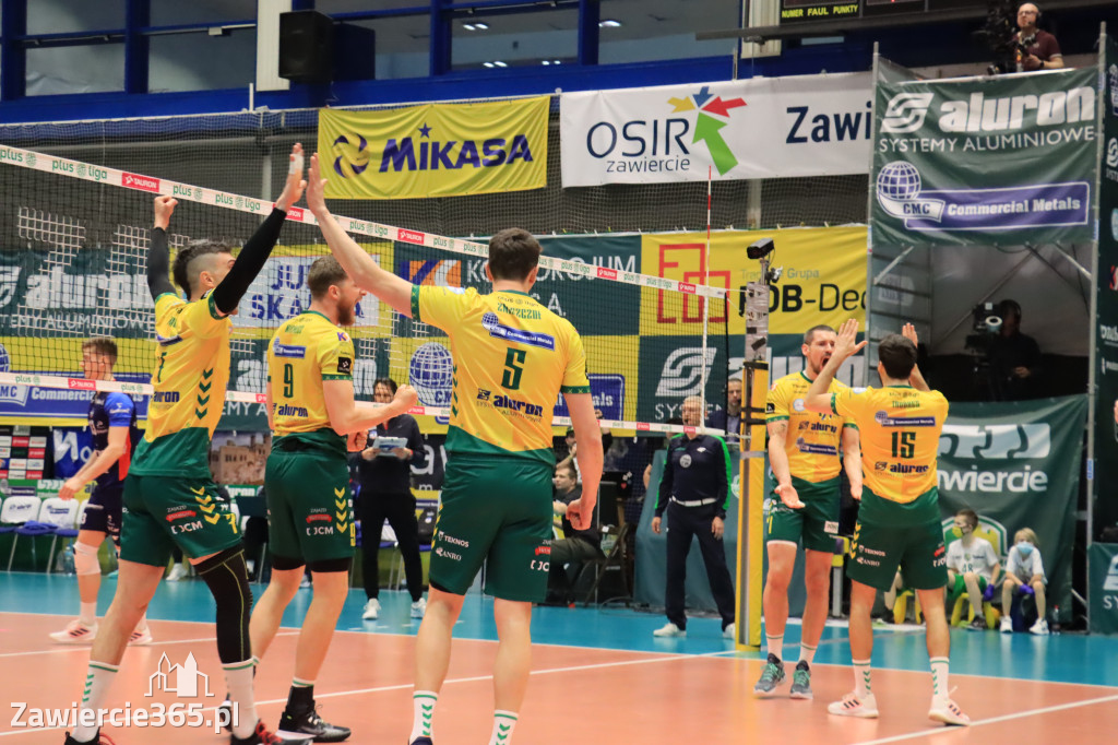  Aluron CMC Warta Zawiercie uległa we własnej hali Grupie Azoty ZAKSA w trzech setach.