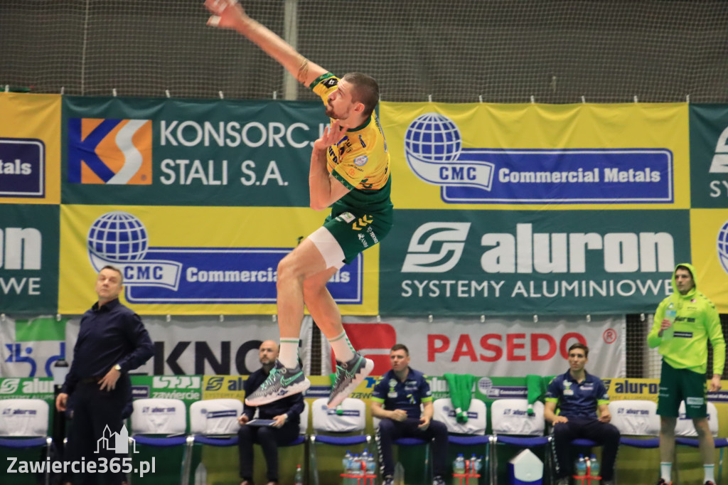  Aluron CMC Warta Zawiercie uległa we własnej hali Grupie Azoty ZAKSA w trzech setach.