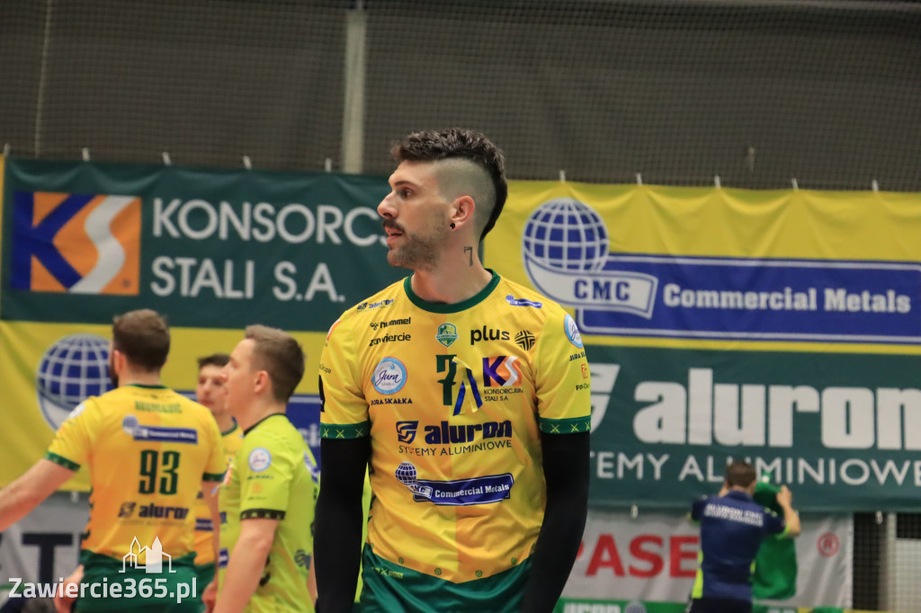  Aluron CMC Warta Zawiercie uległa we własnej hali Grupie Azoty ZAKSA w trzech setach.