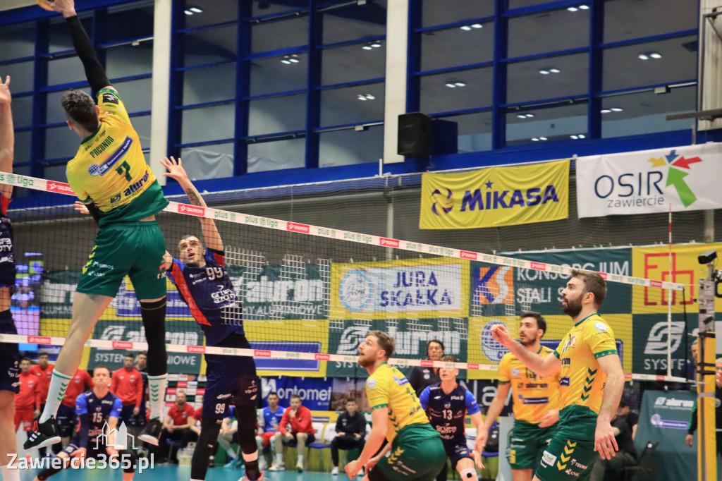  Aluron CMC Warta Zawiercie uległa we własnej hali Grupie Azoty ZAKSA w trzech setach.