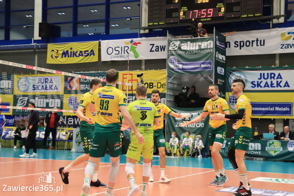  Aluron CMC Warta Zawiercie uległa we własnej hali Grupie Azoty ZAKSA w trzech setach.