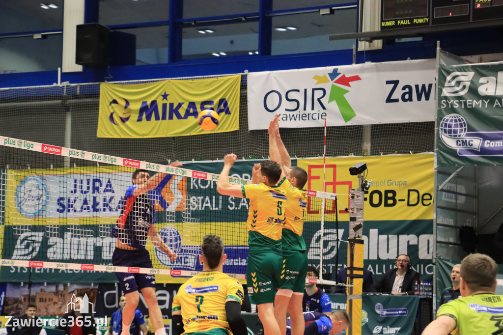 Aluron CMC Warta Zawiercie uległa we własnej hali Grupie Azoty ZAKSA w trzech setach.