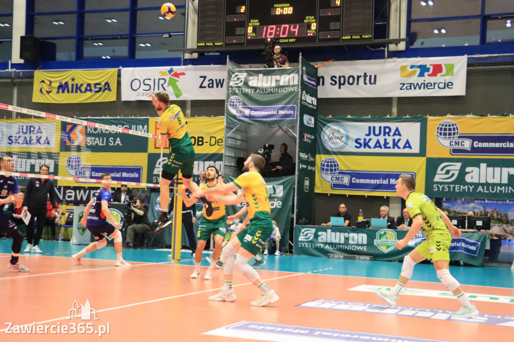  Aluron CMC Warta Zawiercie uległa we własnej hali Grupie Azoty ZAKSA w trzech setach.