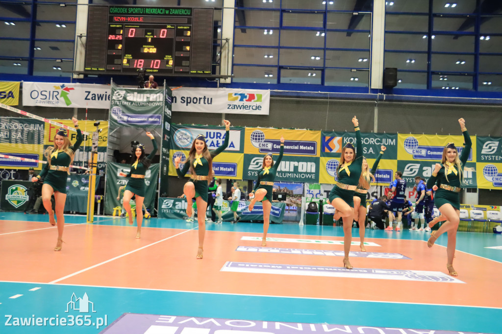  Aluron CMC Warta Zawiercie uległa we własnej hali Grupie Azoty ZAKSA w trzech setach.