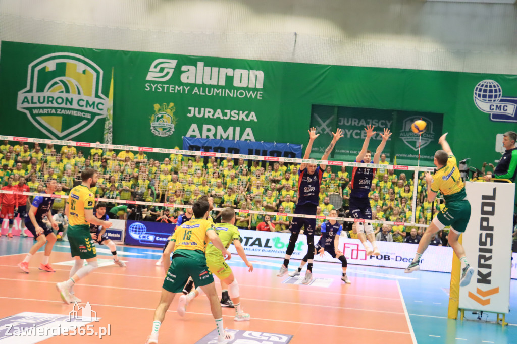  Aluron CMC Warta Zawiercie uległa we własnej hali Grupie Azoty ZAKSA w trzech setach.