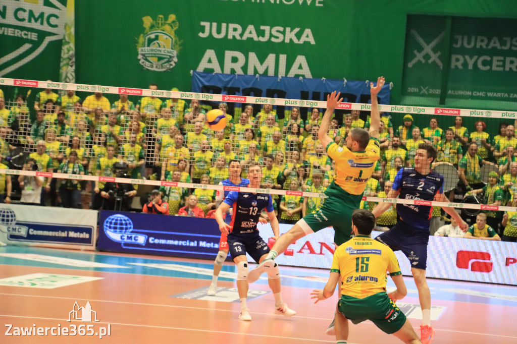  Aluron CMC Warta Zawiercie uległa we własnej hali Grupie Azoty ZAKSA w trzech setach.