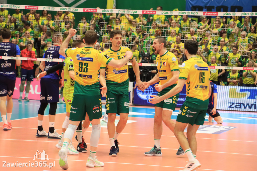  Aluron CMC Warta Zawiercie uległa we własnej hali Grupie Azoty ZAKSA w trzech setach.