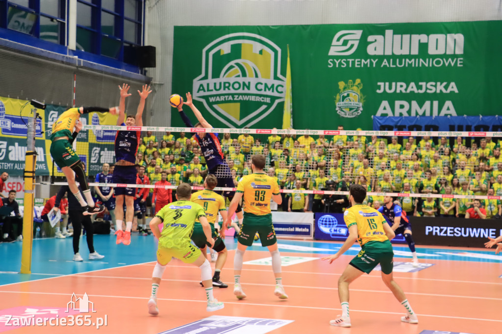  Aluron CMC Warta Zawiercie uległa we własnej hali Grupie Azoty ZAKSA w trzech setach.