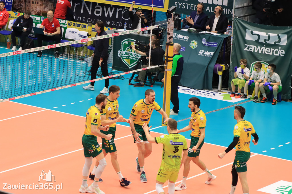  Aluron CMC Warta Zawiercie uległa we własnej hali Grupie Azoty ZAKSA w trzech setach.