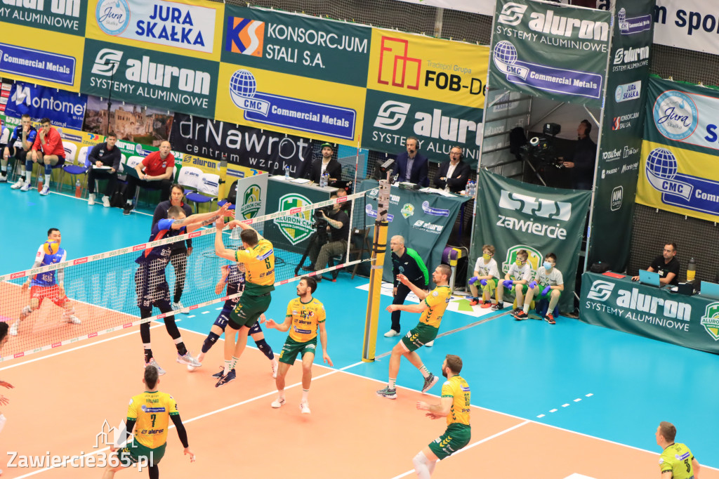  Aluron CMC Warta Zawiercie uległa we własnej hali Grupie Azoty ZAKSA w trzech setach.