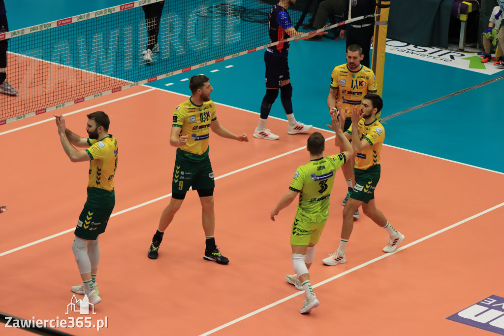  Aluron CMC Warta Zawiercie uległa we własnej hali Grupie Azoty ZAKSA w trzech setach.
