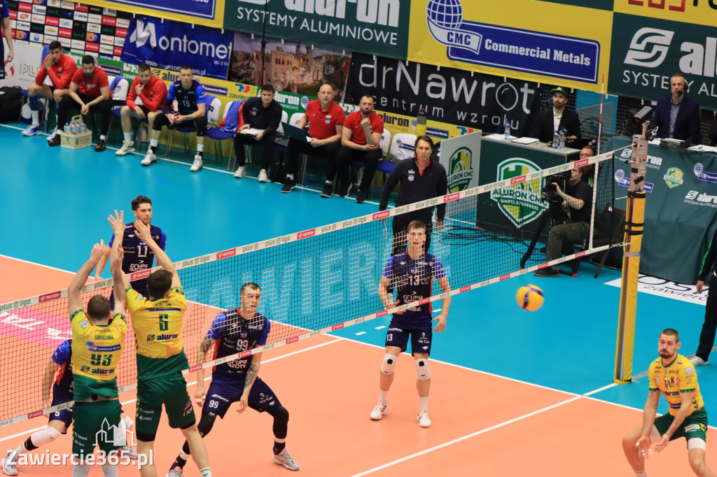  Aluron CMC Warta Zawiercie uległa we własnej hali Grupie Azoty ZAKSA w trzech setach.