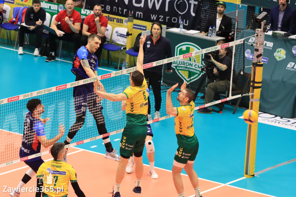  Aluron CMC Warta Zawiercie uległa we własnej hali Grupie Azoty ZAKSA w trzech setach.