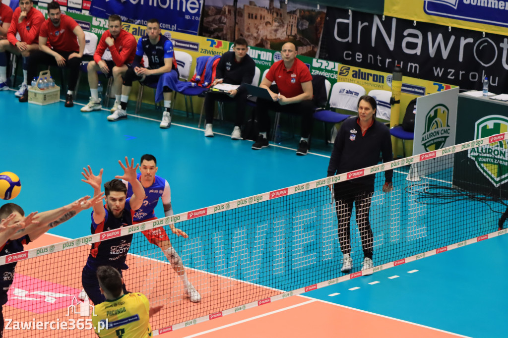  Aluron CMC Warta Zawiercie uległa we własnej hali Grupie Azoty ZAKSA w trzech setach.