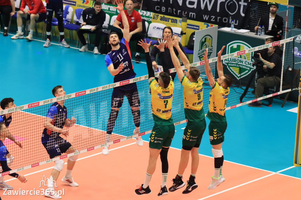  Aluron CMC Warta Zawiercie uległa we własnej hali Grupie Azoty ZAKSA w trzech setach.