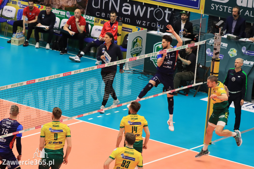  Aluron CMC Warta Zawiercie uległa we własnej hali Grupie Azoty ZAKSA w trzech setach.