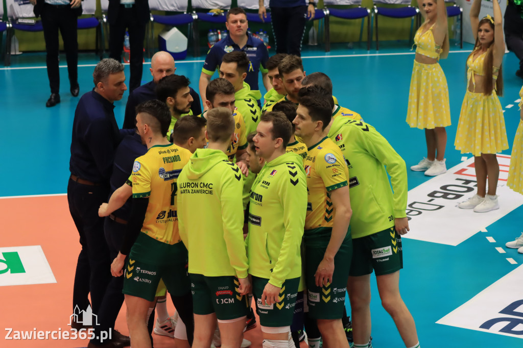  Aluron CMC Warta Zawiercie uległa we własnej hali Grupie Azoty ZAKSA w trzech setach.