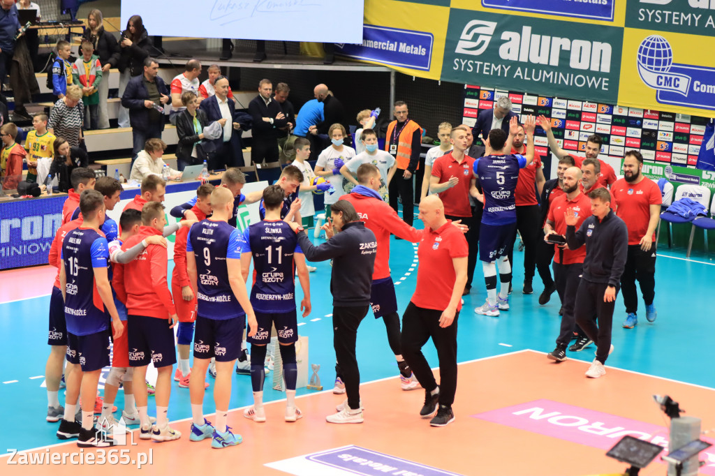  Aluron CMC Warta Zawiercie uległa we własnej hali Grupie Azoty ZAKSA w trzech setach.