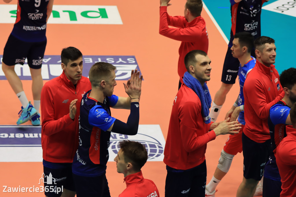  Aluron CMC Warta Zawiercie uległa we własnej hali Grupie Azoty ZAKSA w trzech setach.